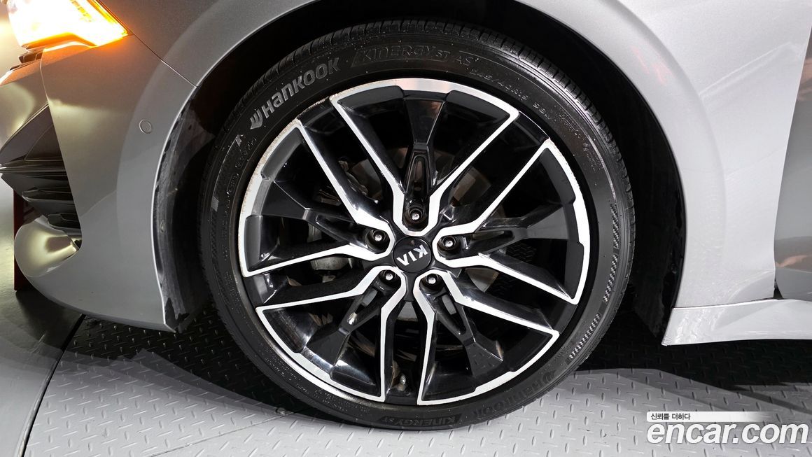 Kia K5 2021