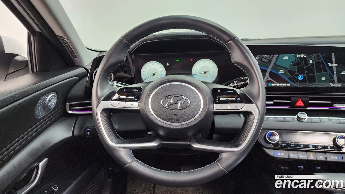 Hyundai AVANTE 2021