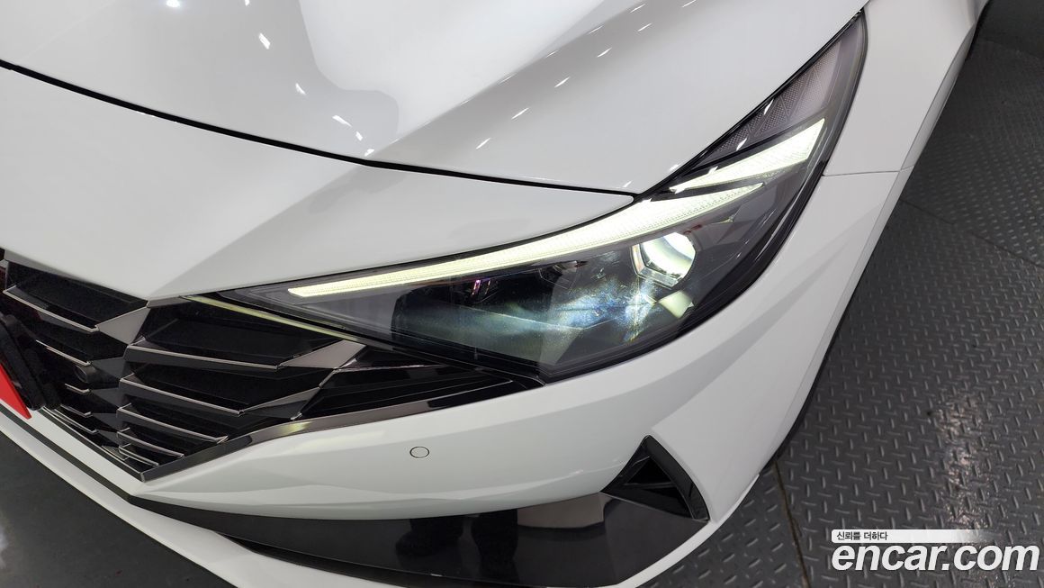 Hyundai AVANTE 2021