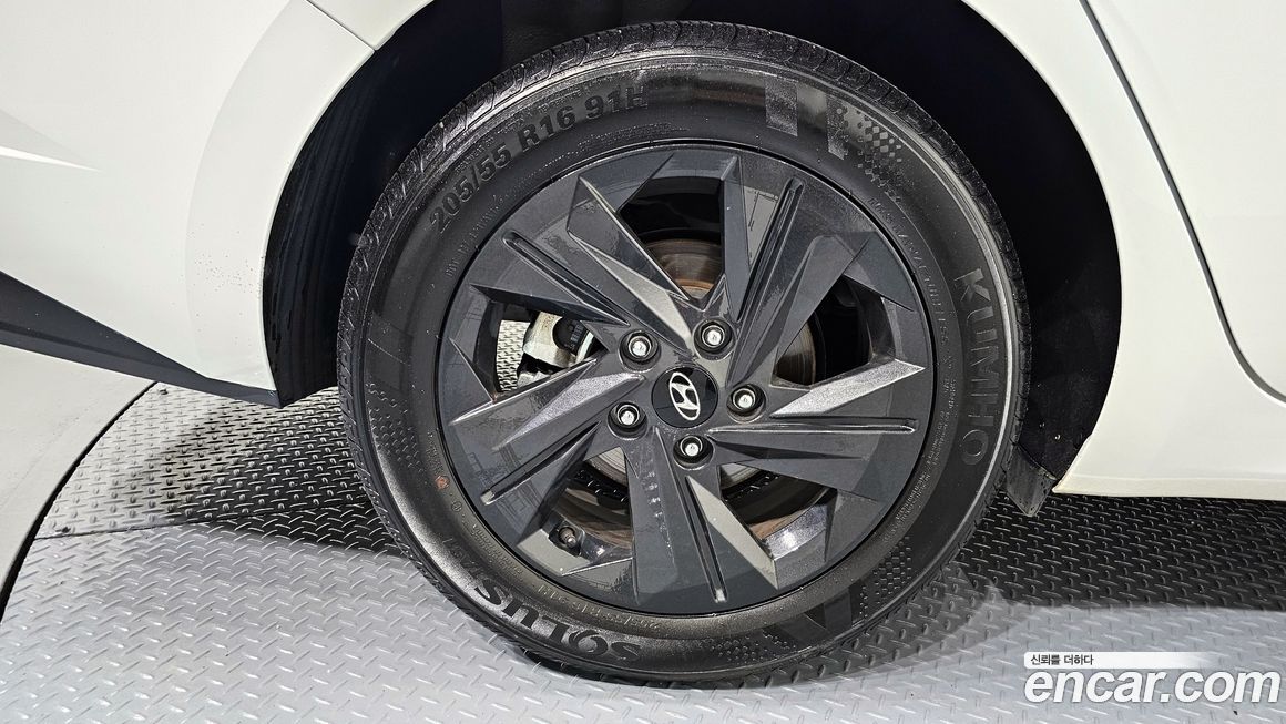 Hyundai AVANTE 2023