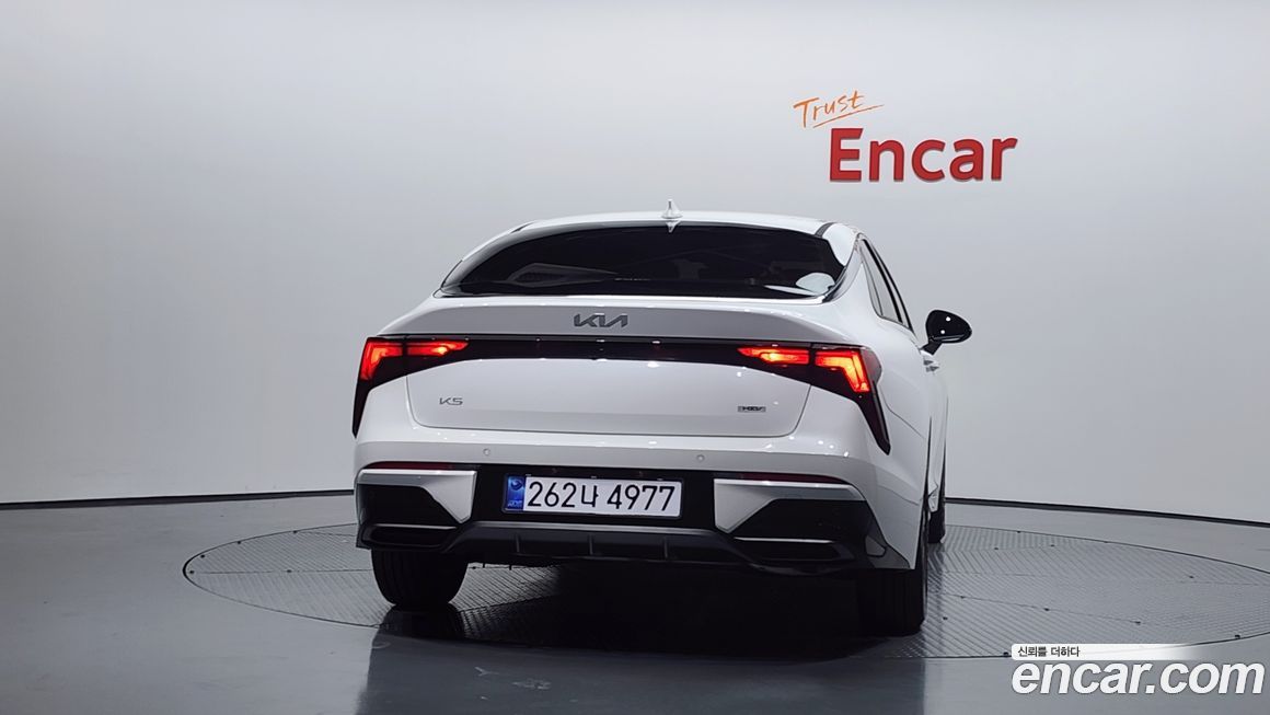 Kia K5 2025