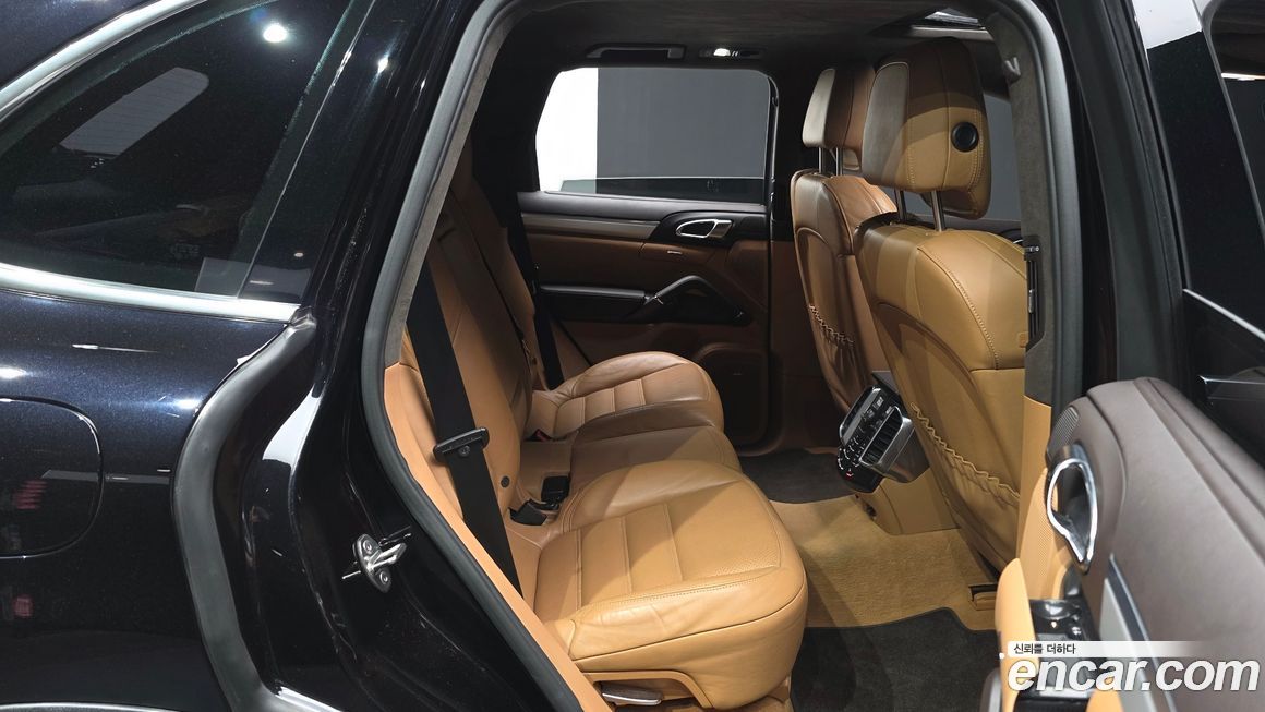 Porsche Cayenne 2011