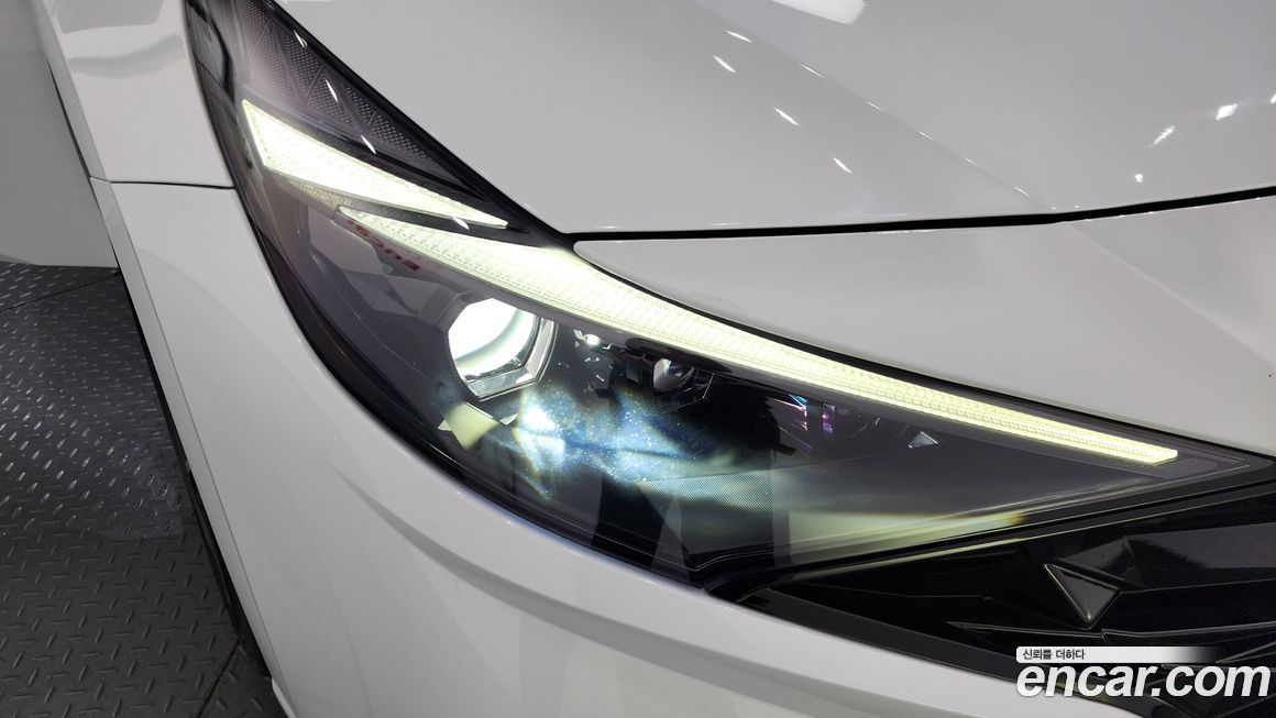 Hyundai AVANTE 2021