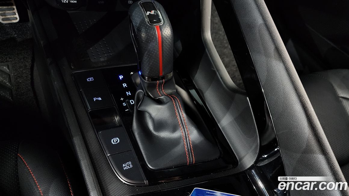 Hyundai AVANTE 2021