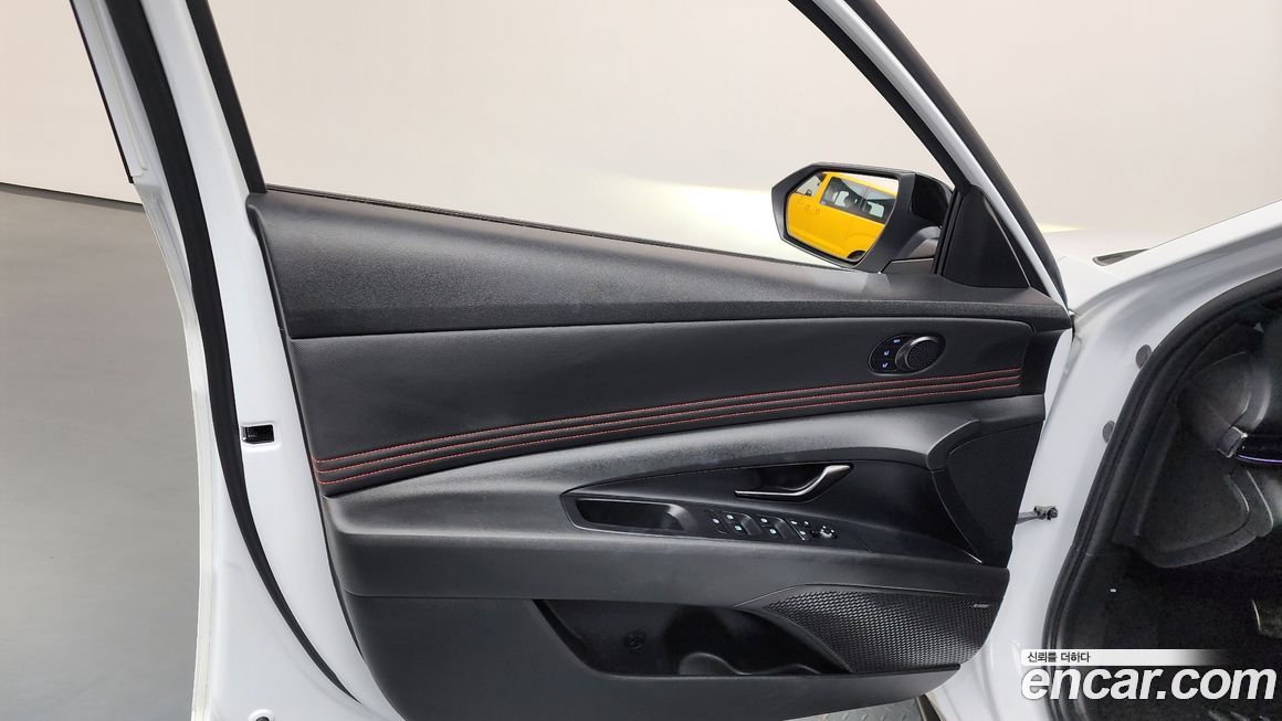 Hyundai AVANTE 2021
