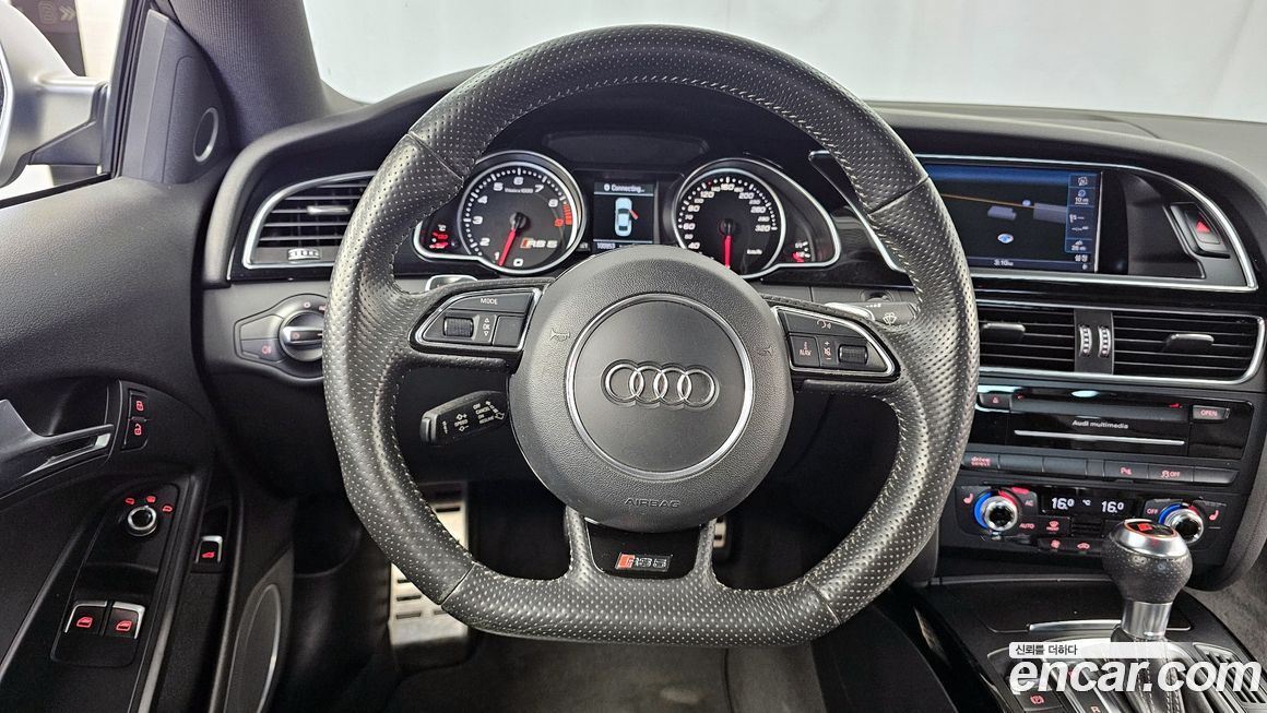 Audi RS5 2013
