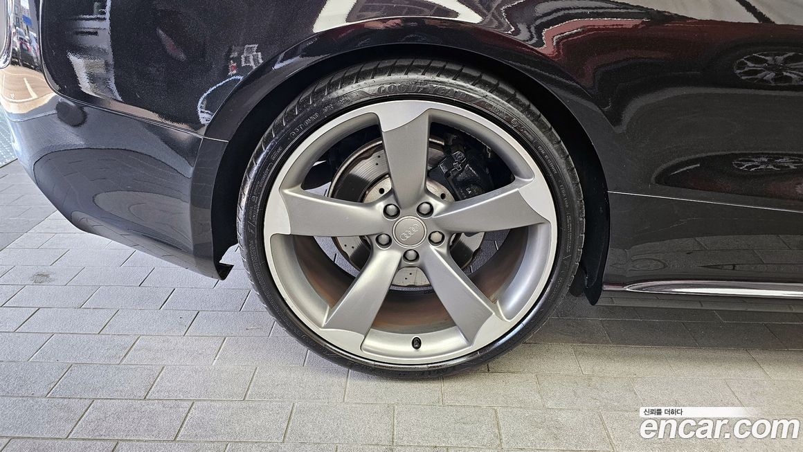 Audi RS5 2013