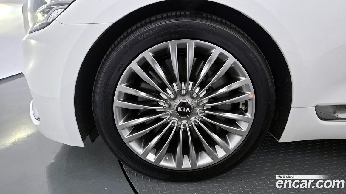 Kia K9 2020