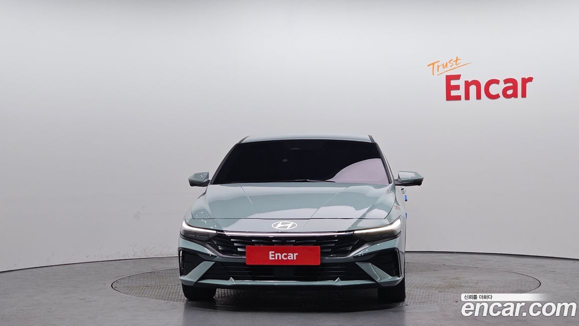Hyundai AVANTE 2025