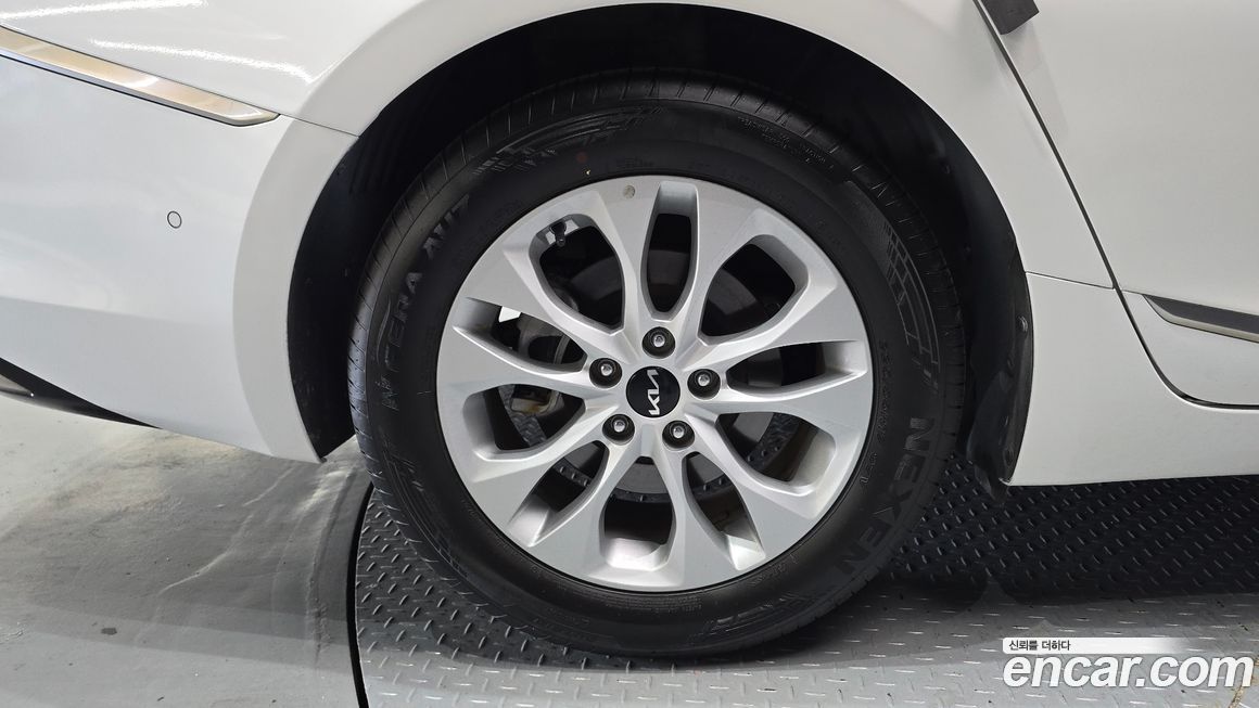 Kia K8 2023