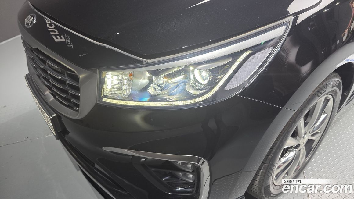 Kia Canival 2019