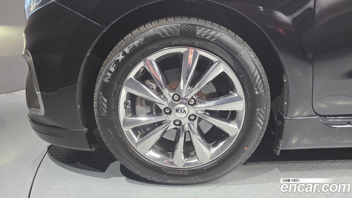 Kia Canival 2019