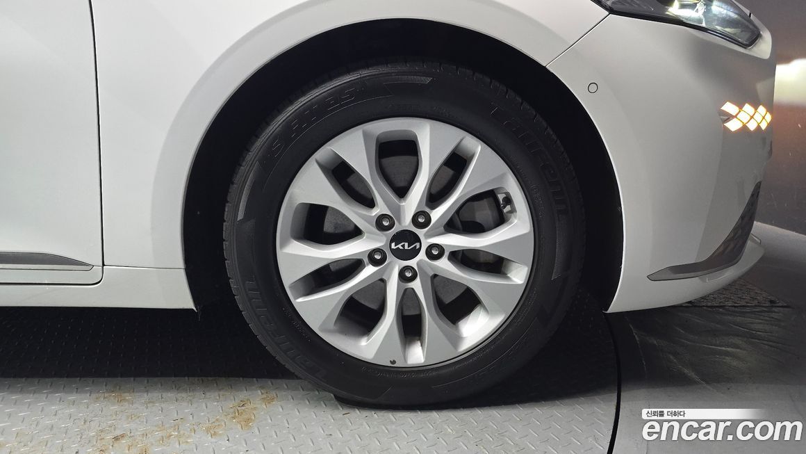 Kia K8 2023