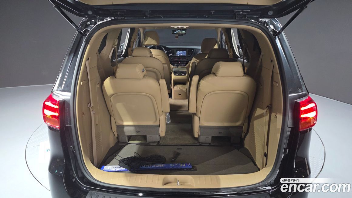 Kia Canival 2019