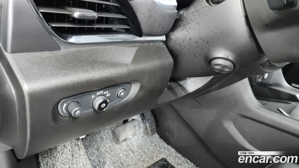 ChevroletGMDaewoo Traverse 2021