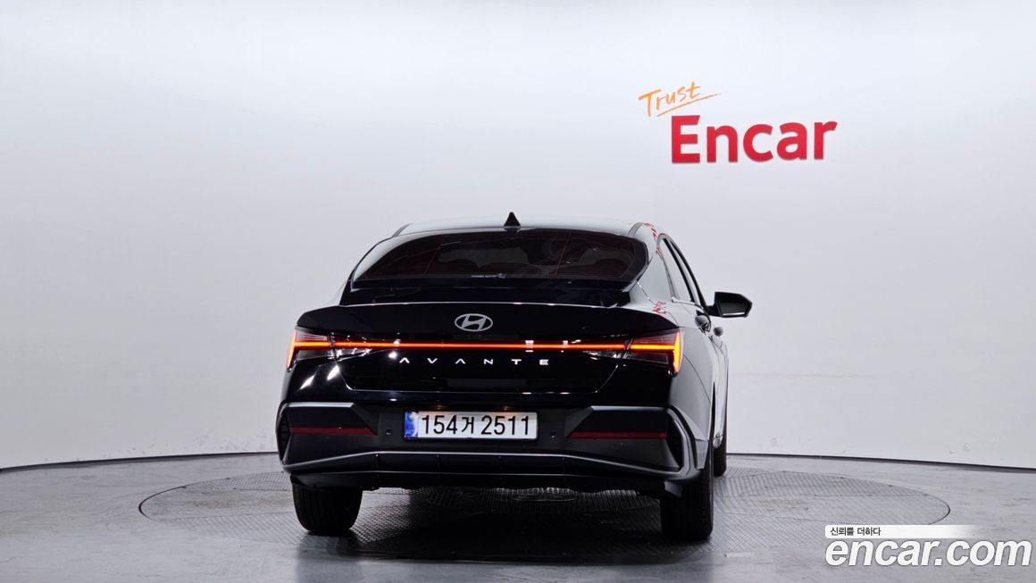 Hyundai AVANTE 2025