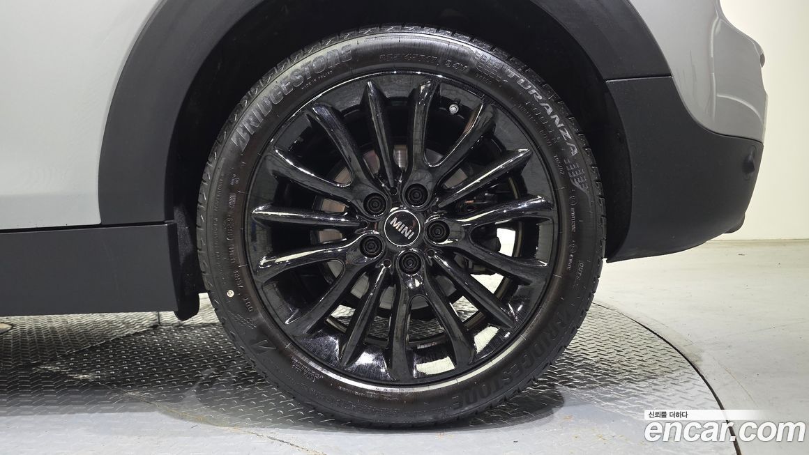 Mini Clubman 2023