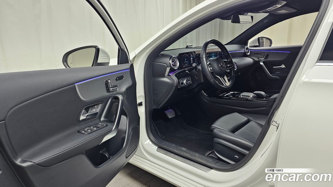 Mercedes-Benz A-Class 2023