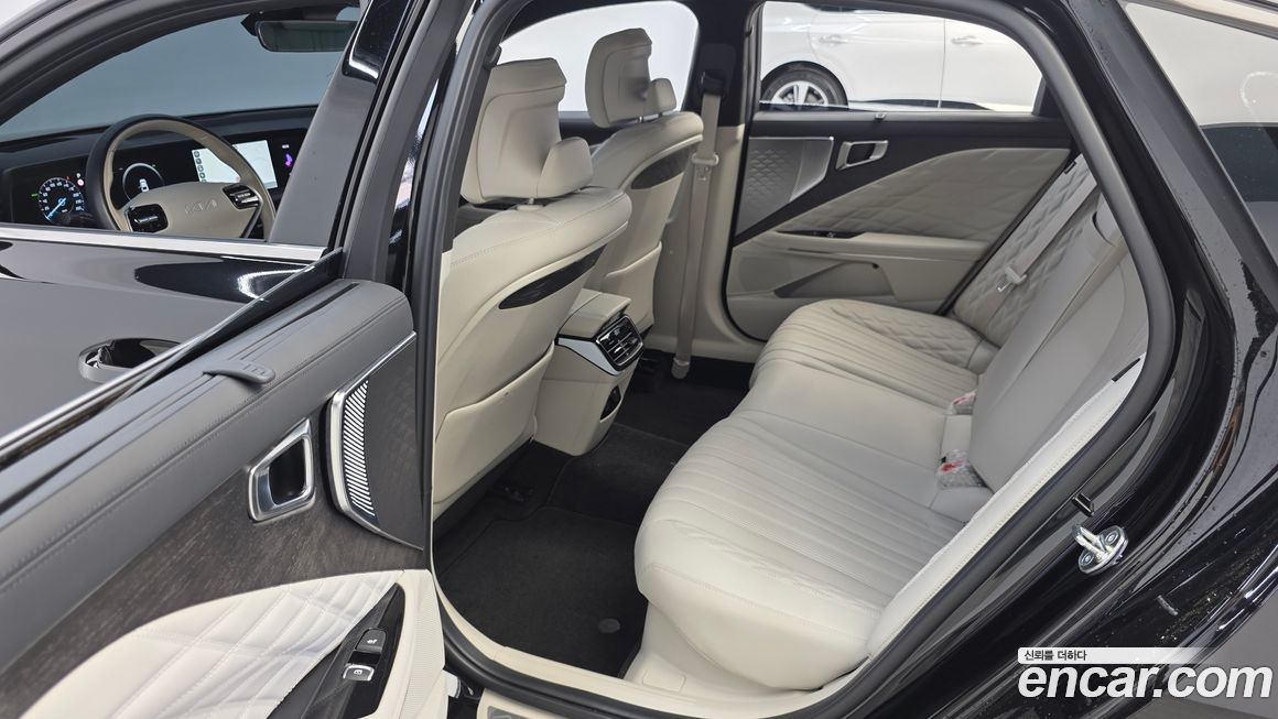 Kia K8 2023