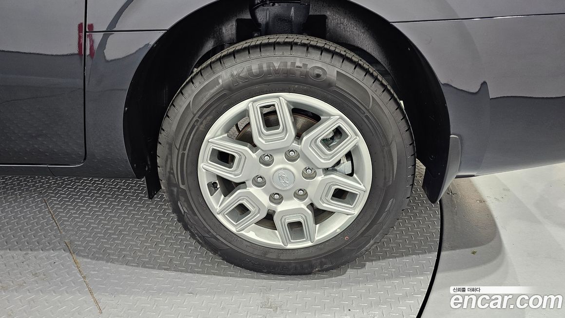 Hyundai Staria 2024