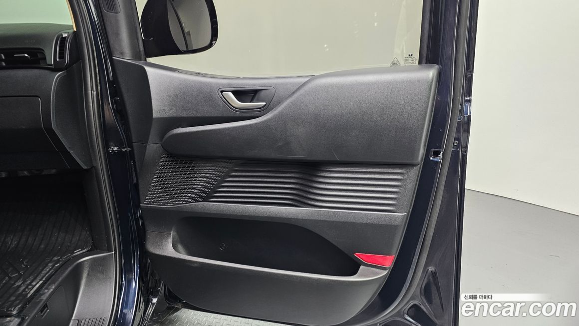 Hyundai Staria 2024