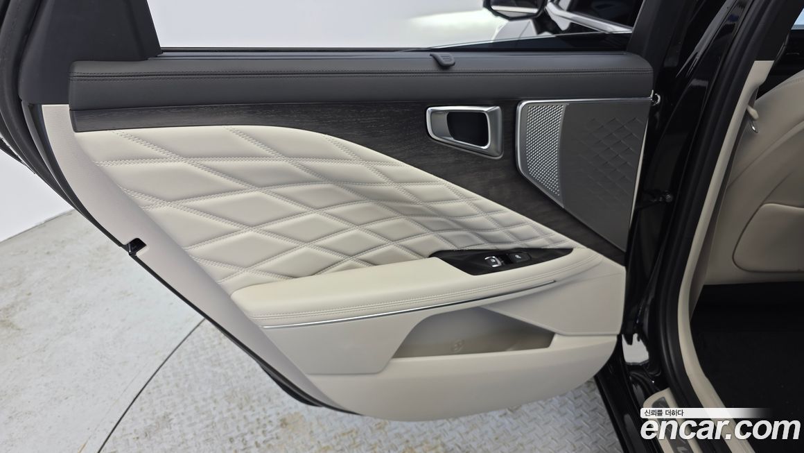 Kia K8 2023