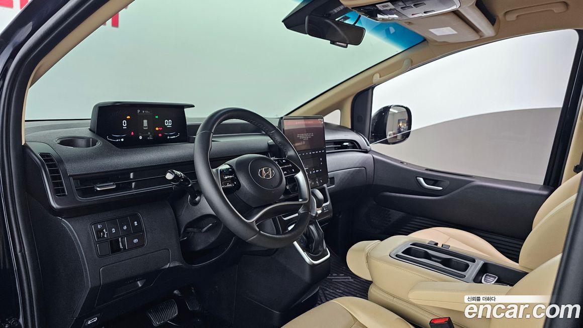 Hyundai Staria 2024