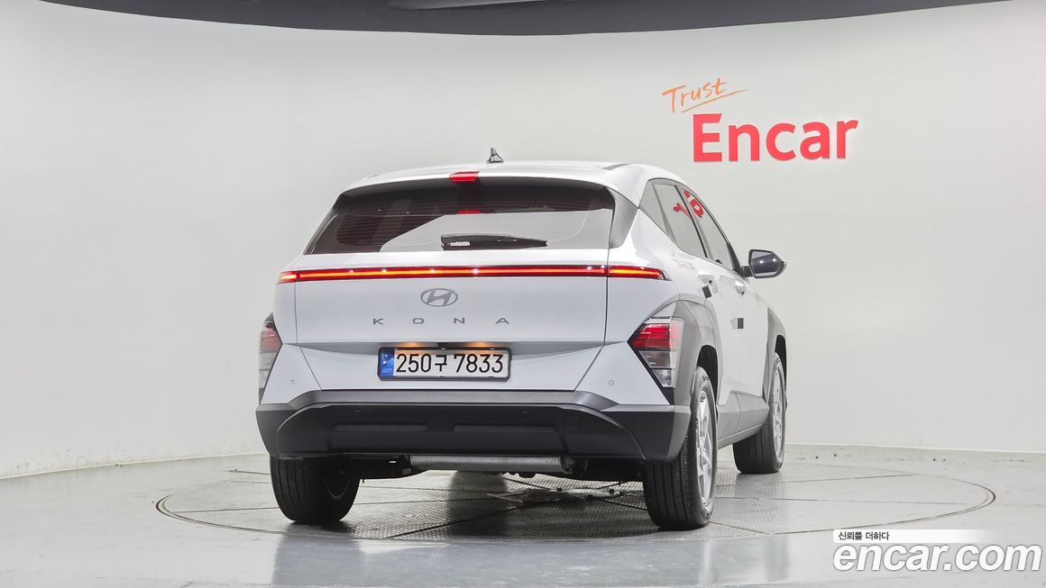Hyundai Kona 2025