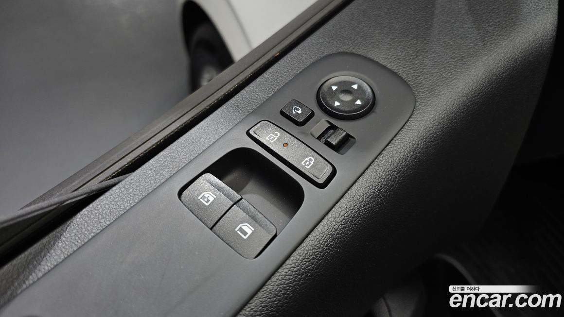 Hyundai Staria 2025