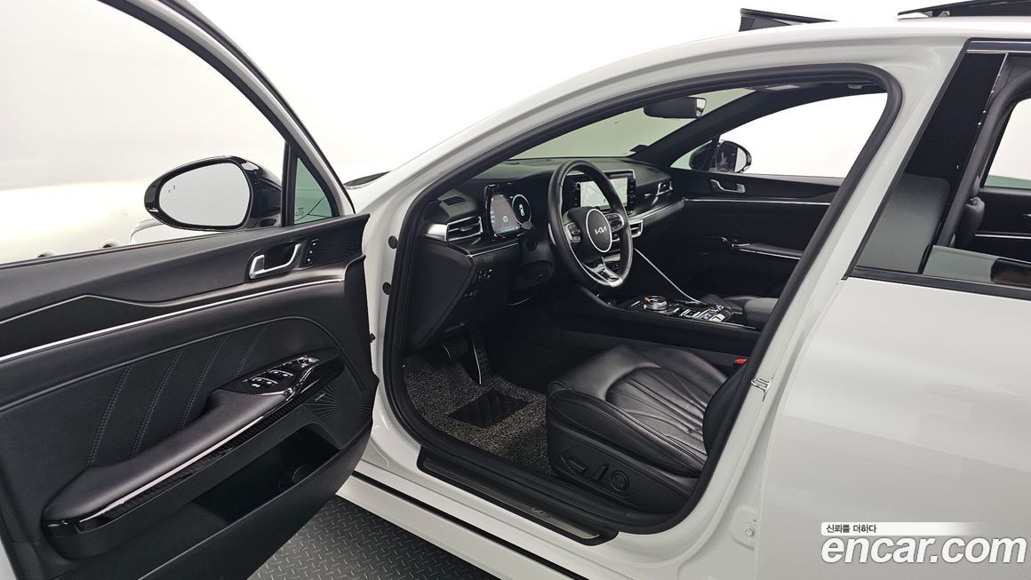 Kia K5 2023