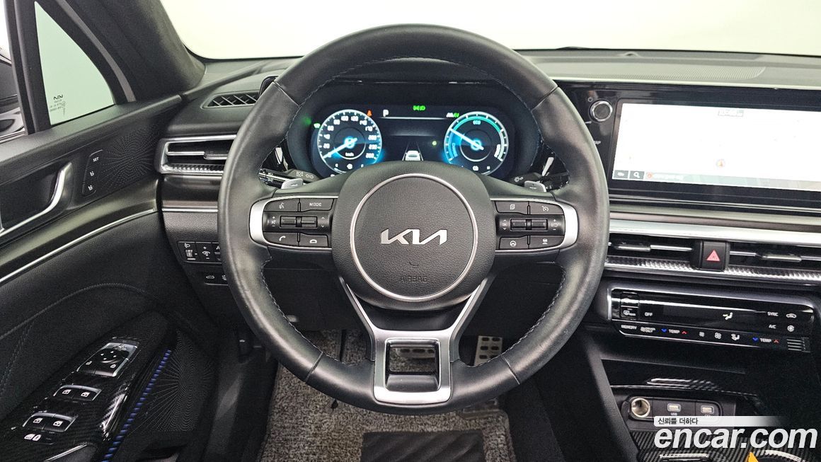 Kia K5 2023