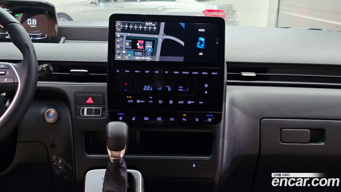 Hyundai Staria 2025