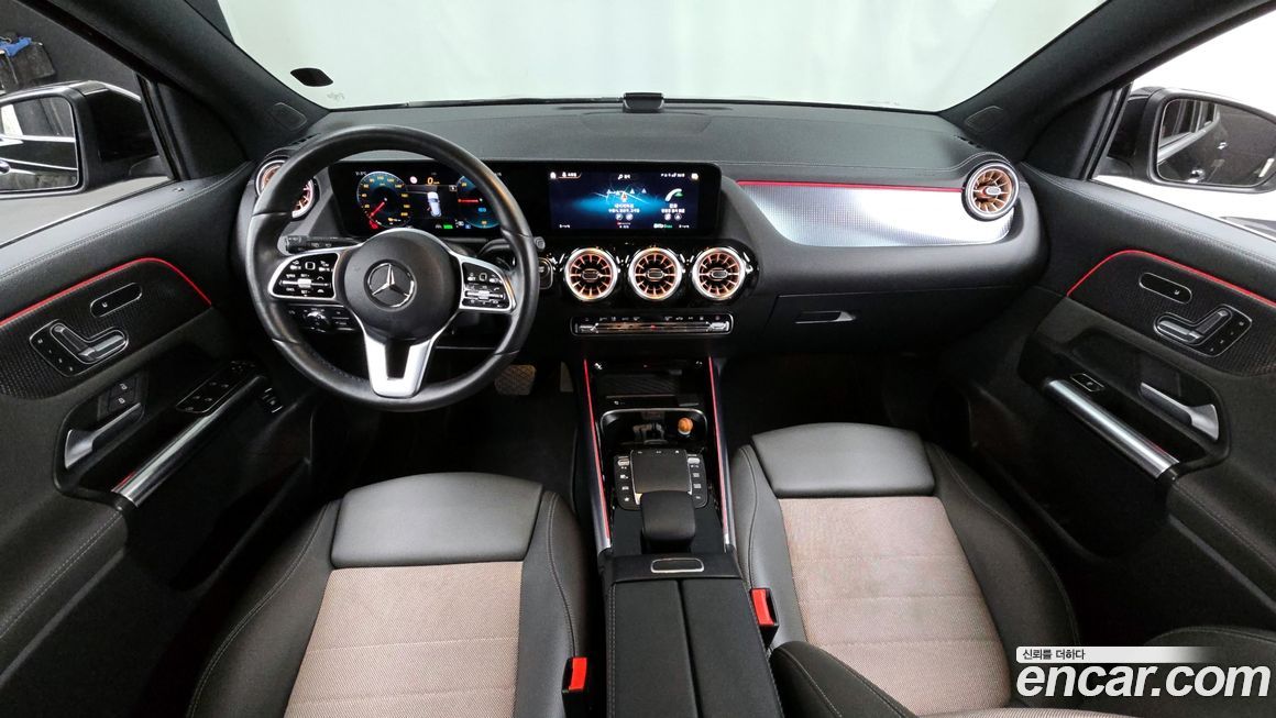 Mercedes-Benz EQA 2021