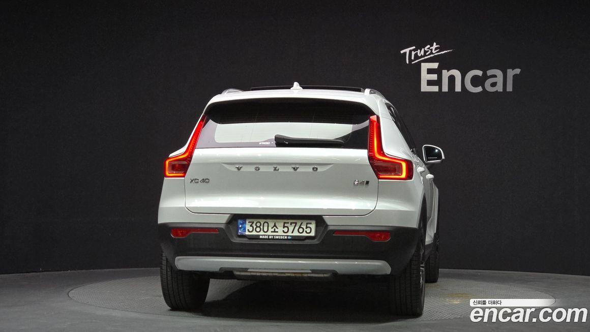 Volvo XC40 2021