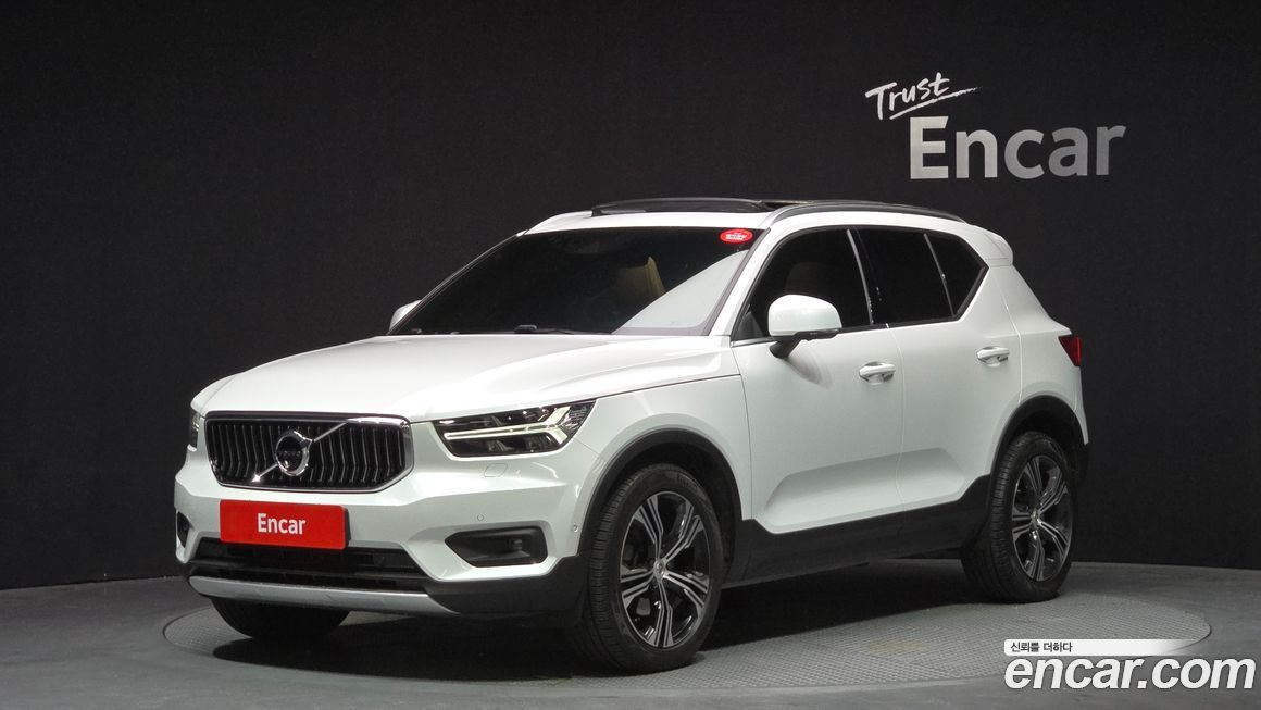 Volvo XC40 2021