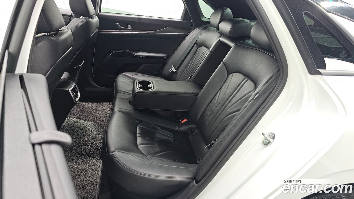Kia K5 2023