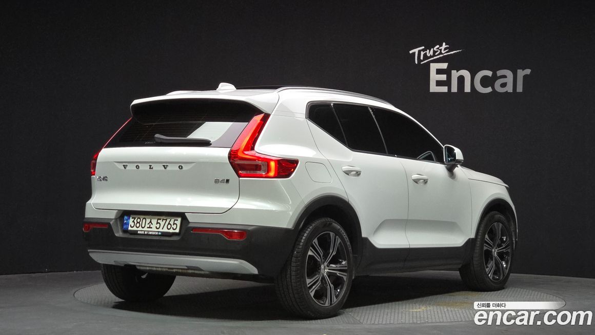 Volvo XC40 2021