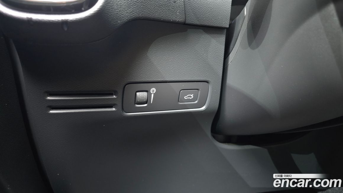 Volvo XC40 2021