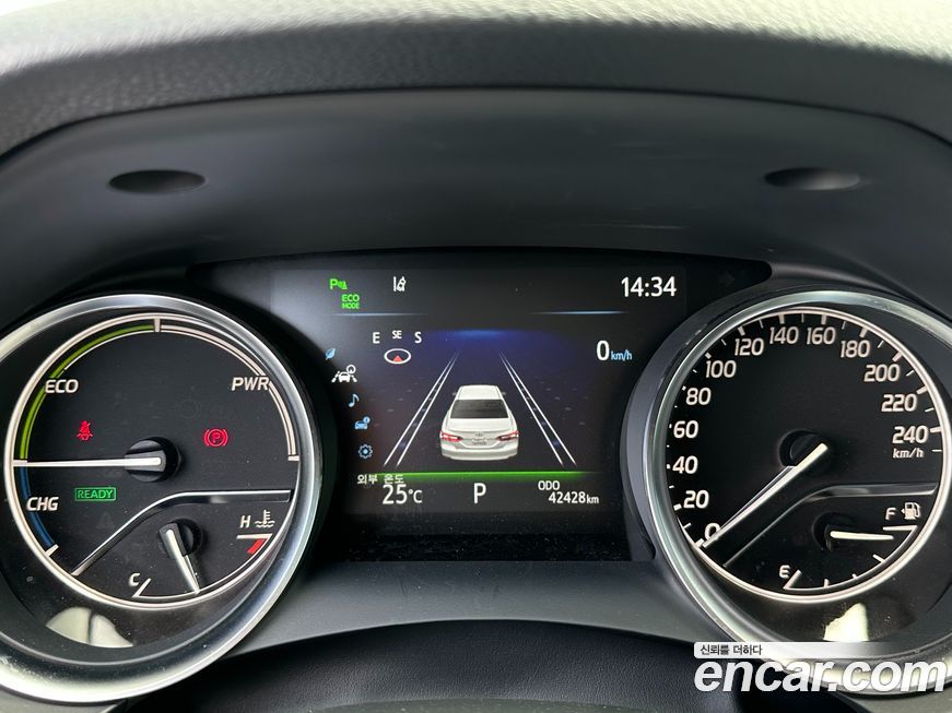 Toyota Camry 2019