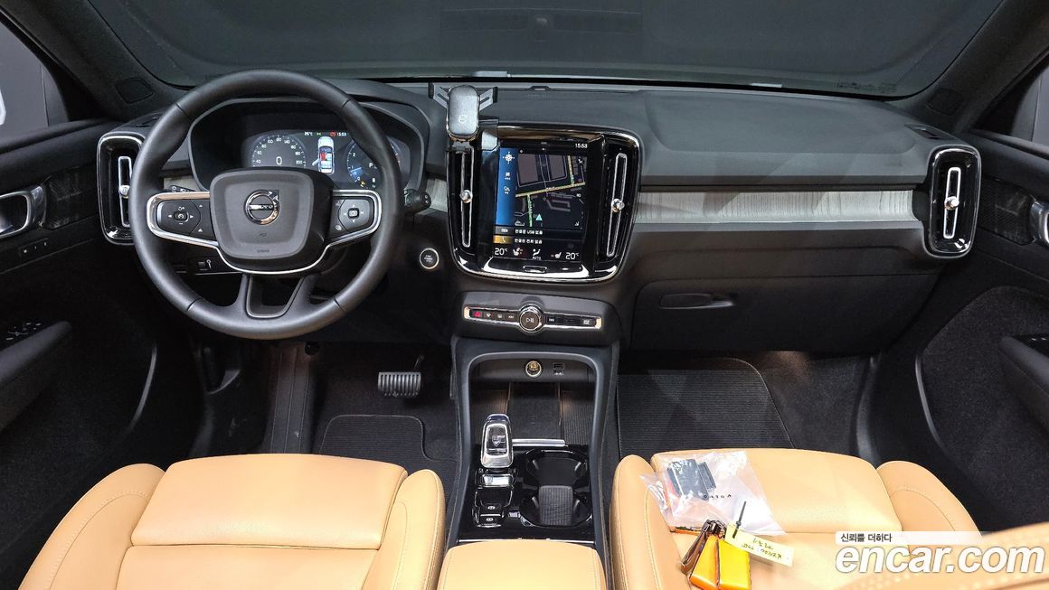 Volvo XC40 2021
