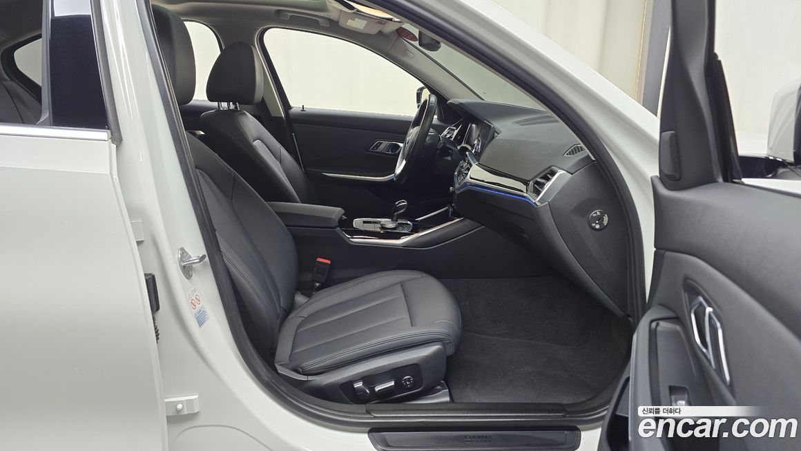 BMW 3-Series 2019