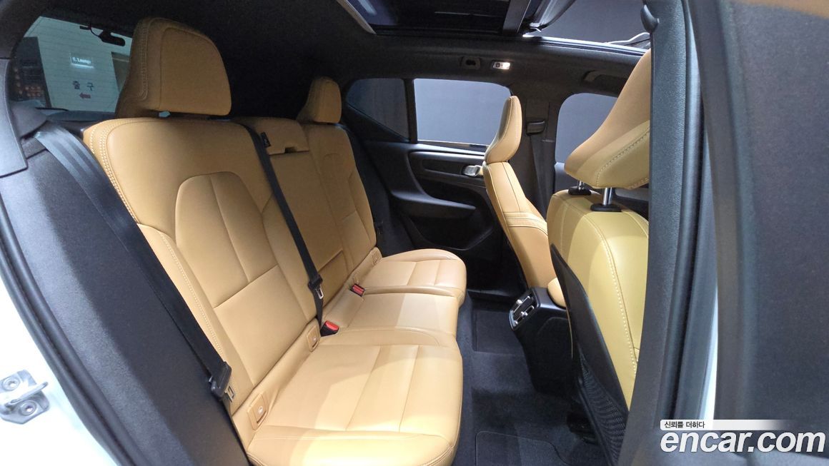 Volvo XC40 2021