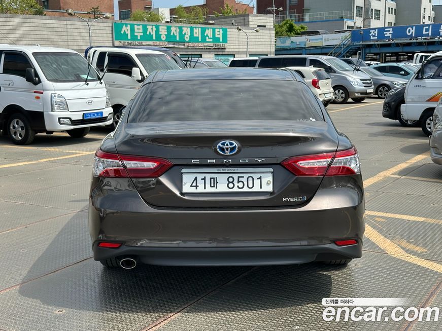 Toyota Camry 2019