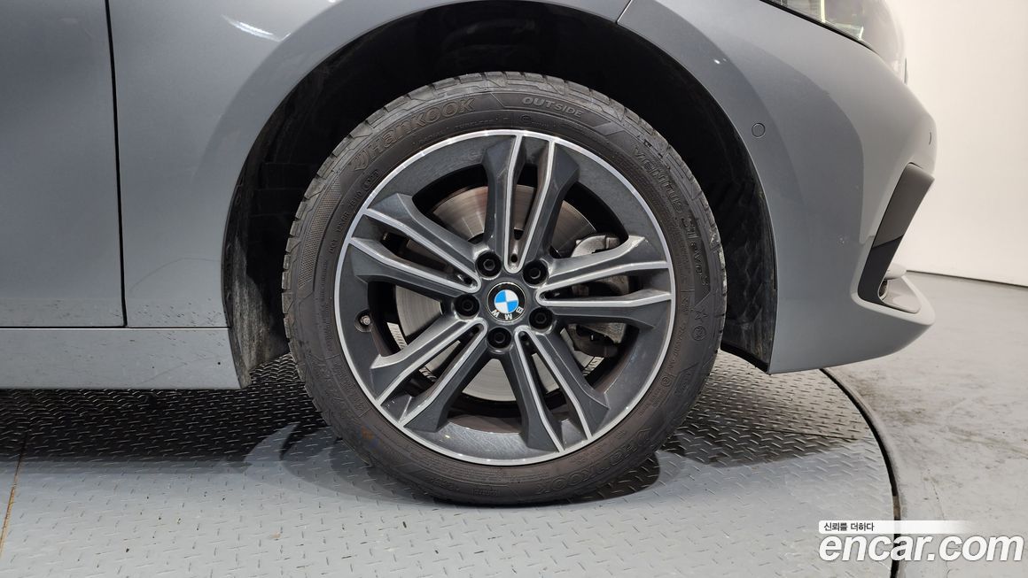 BMW 1-Series 2023