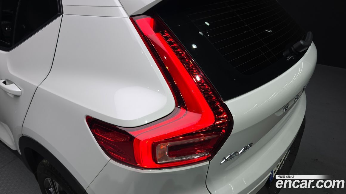 Volvo XC40 2021