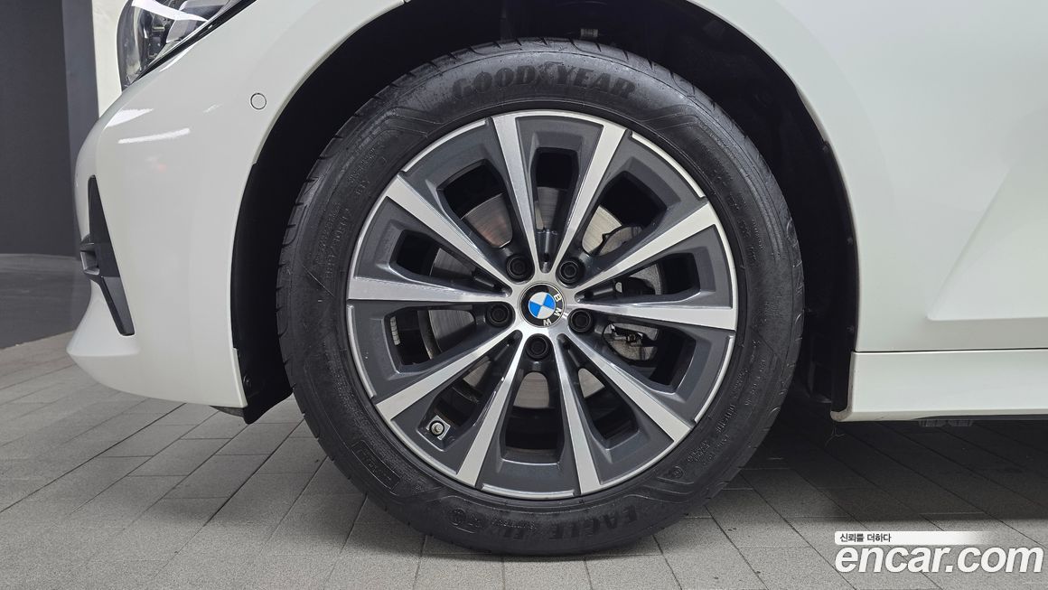 BMW 3-Series 2019