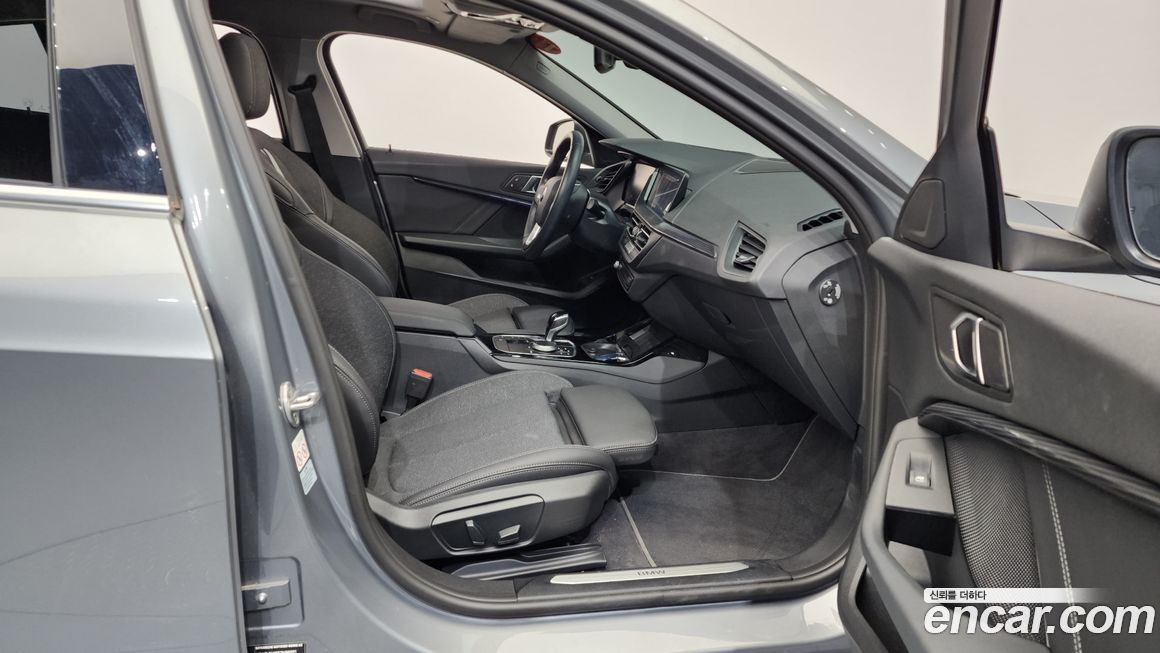 BMW 1-Series 2023