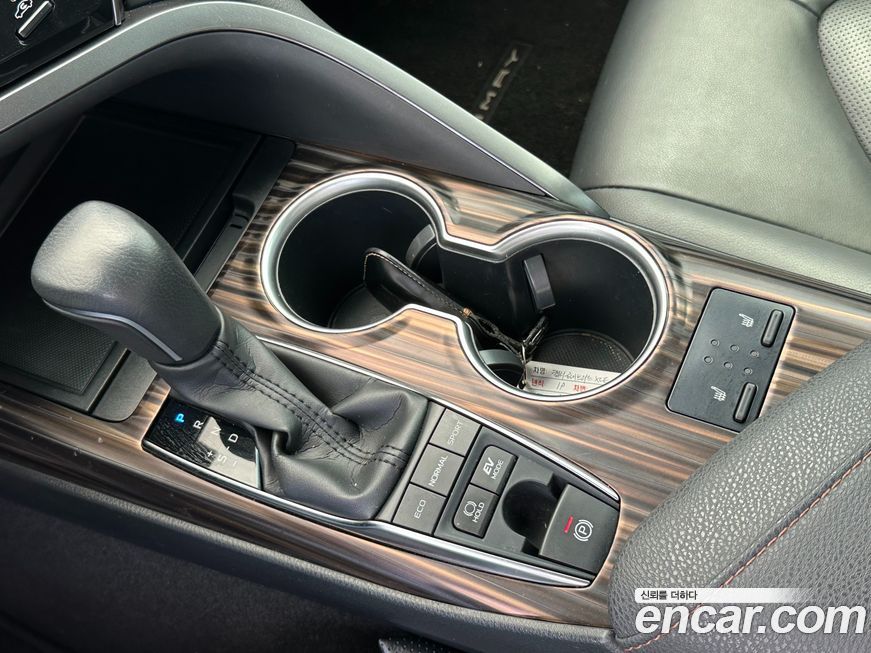 Toyota Camry 2019
