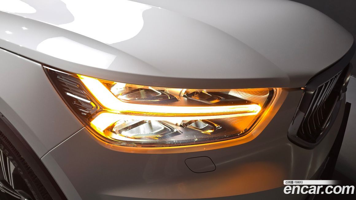 Volvo XC40 2021