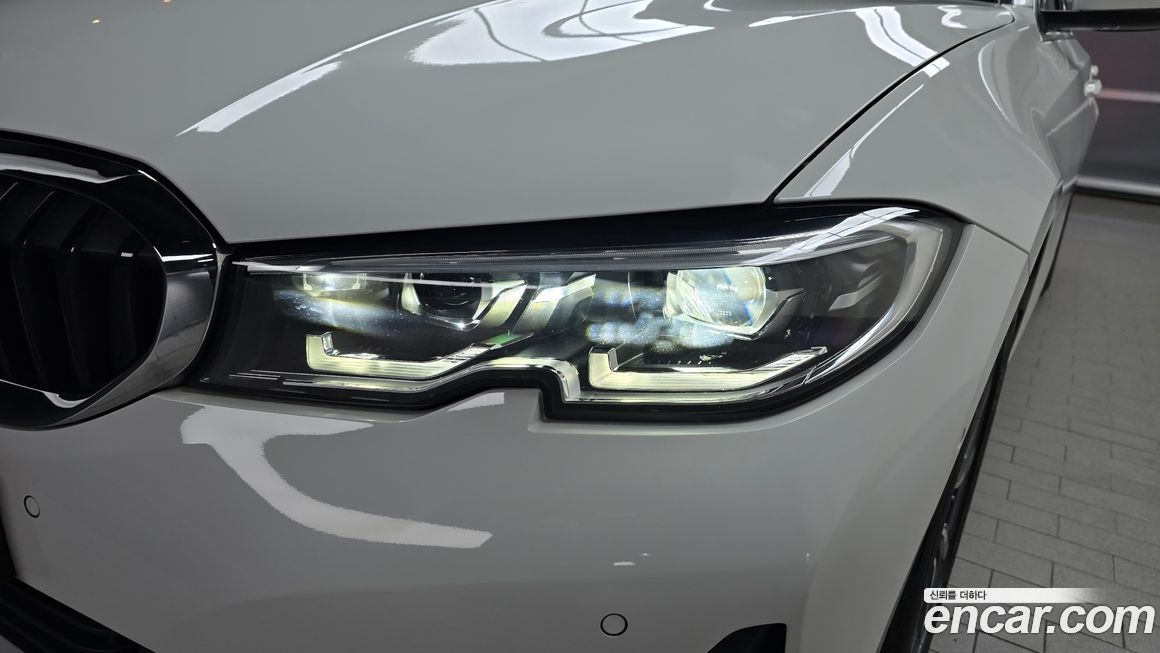 BMW 3-Series 2019